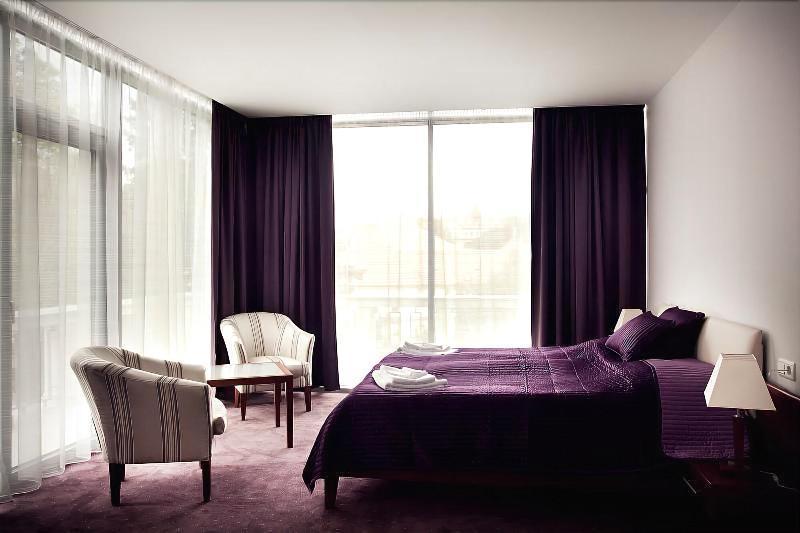 Hotel Park Avenue **** Piest'any Exterior foto
