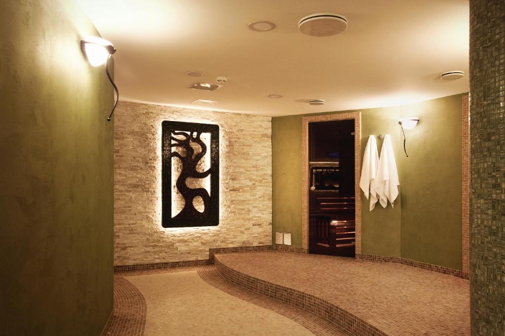 Hotel Park Avenue **** Piest'any Exterior foto
